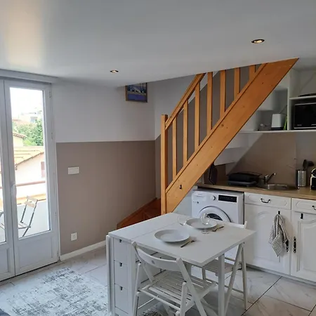 Apartment 2 Pieces En Duplex A 5 Minutes De La N2