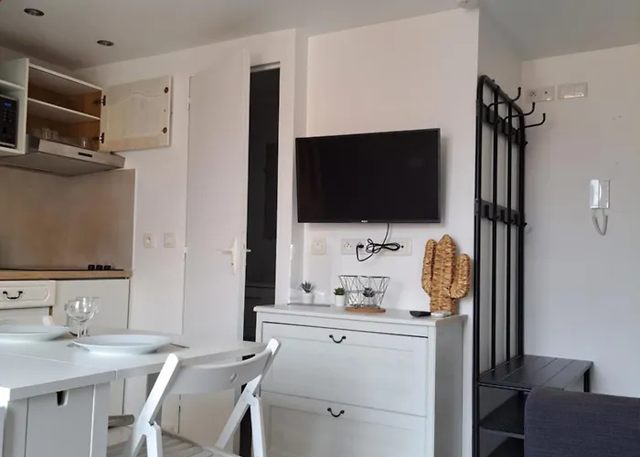 Апартаменты 2 Pieces En Duplex A 5 Minutes De La N2 Сен-Лоран-дю-Вар